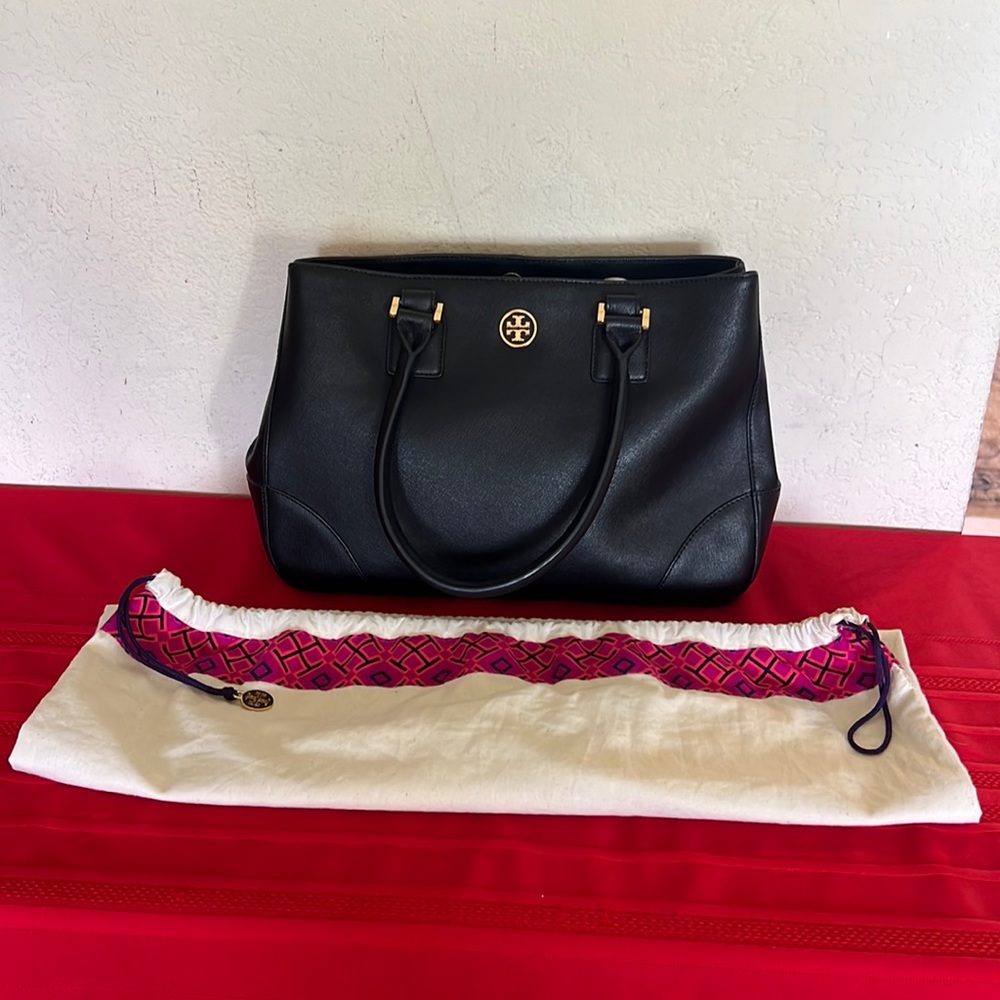 Tory Burch Robinson East-West Tote Bag
